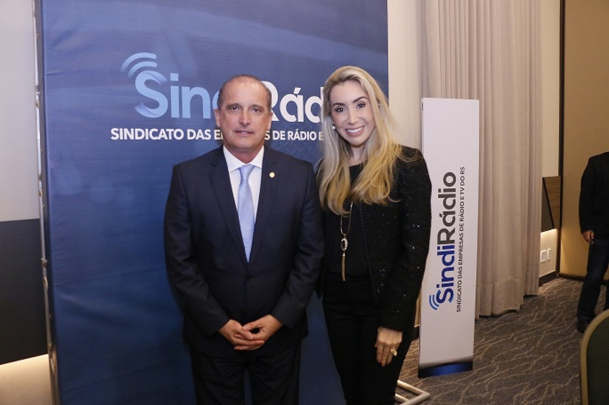 Blog - Com mais de 20 anos de atuação no mercado da Comunicação e no atendimento a clientes de todo o país, a Camejo Estratégias em Comunicação põe a serviço de cada cliente a experiência, o conhecimento técnico, os relacionamentos e a credibilidade, além de muita ousadia para buscar os melhores resultados.  